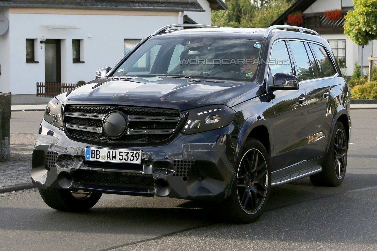 Mercedes-AMG GLS 63 готовится выйти в свет