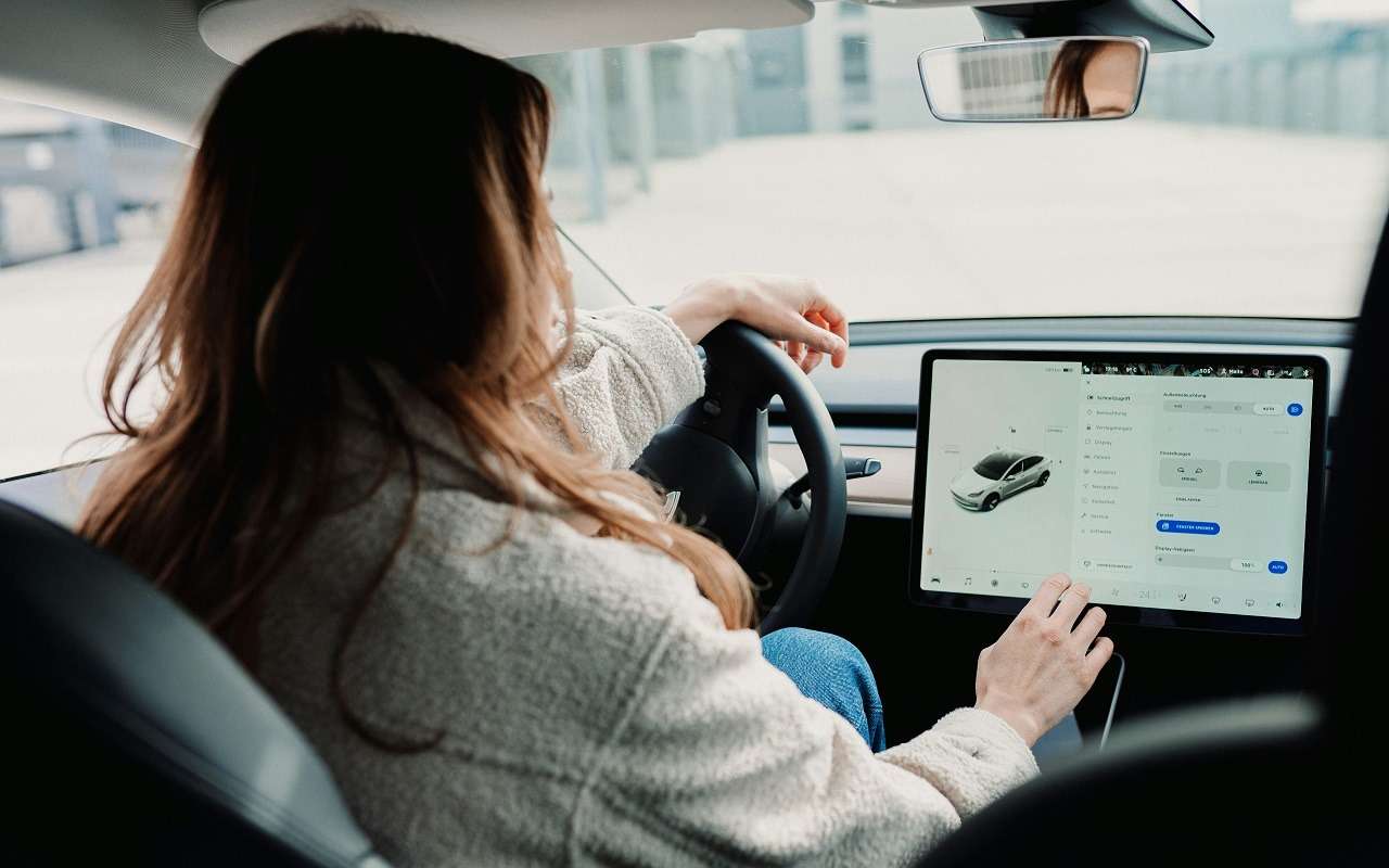 Этот электрокар отобрал у Toyota Corolla статус самого популярного авто в мире