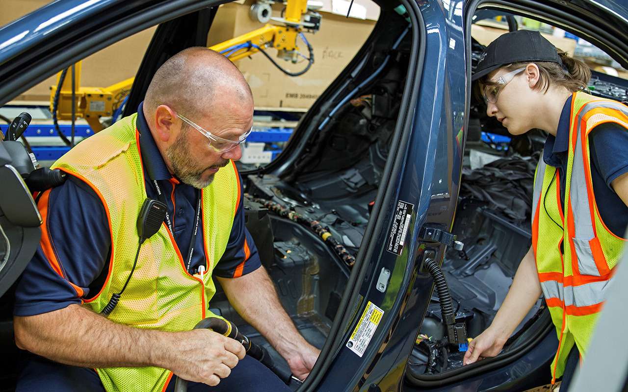 «Черные ящики» для авто станут обязательными с 2024 года