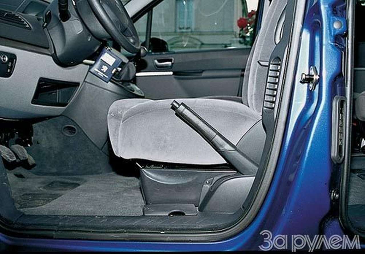 К августейшему двору