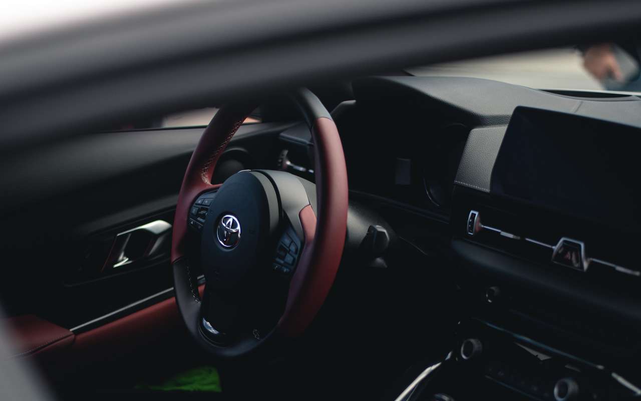 Новая Toyota сегодня поступила в продажу
