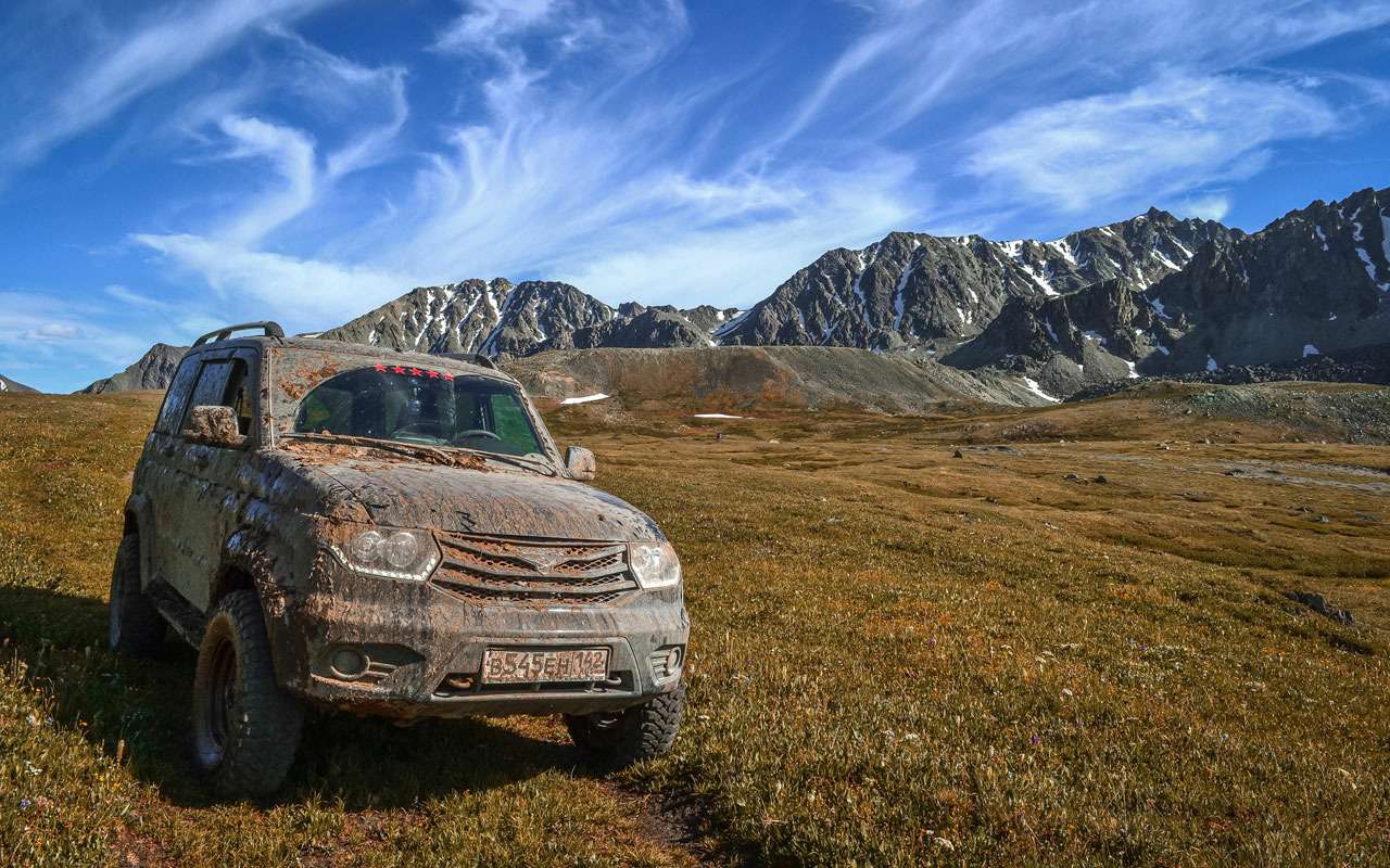 Стали известны новые детали УАЗ Патриот 2: теперь это кнопки!