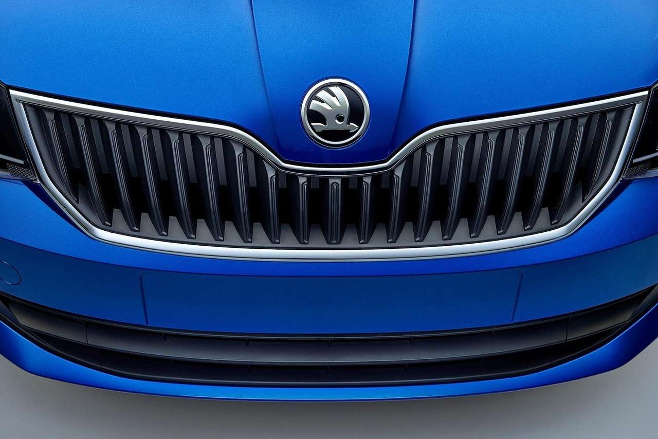 Новая Skoda Fabia показала «лицо»