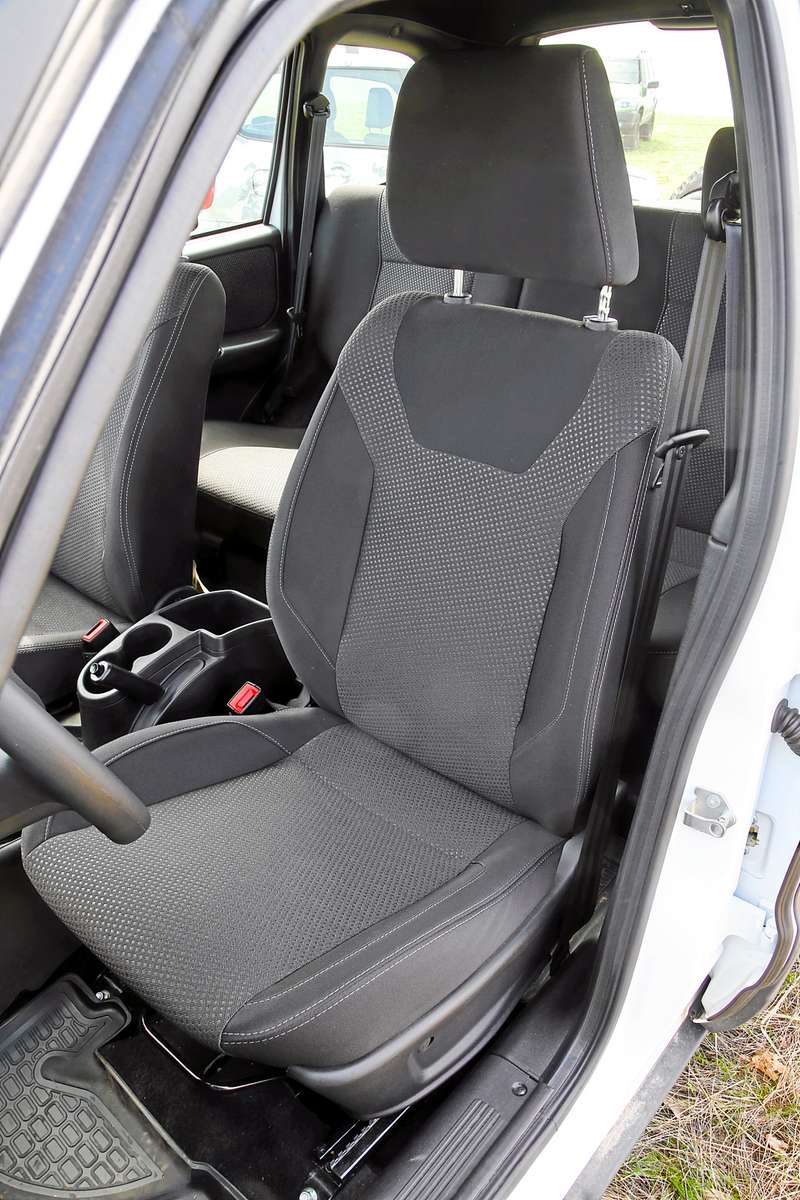 Chevrolet Niva сиденья передние