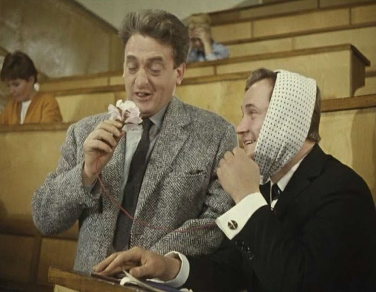 Экзамен в ГАИ пытались сдать с помощью радиоустройств