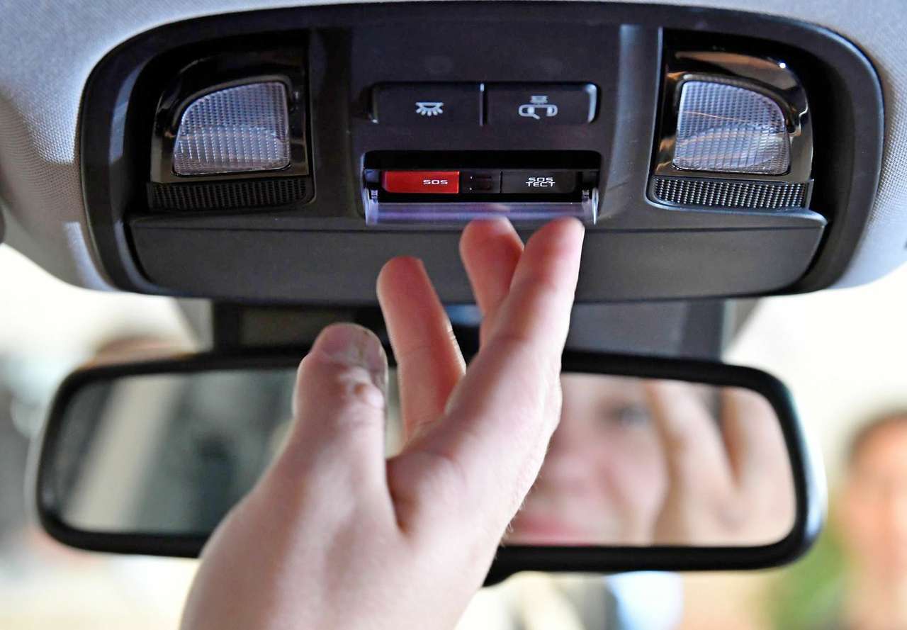 ЭРА-ГЛОНАСС может стать необязательной для подержанных иномарок