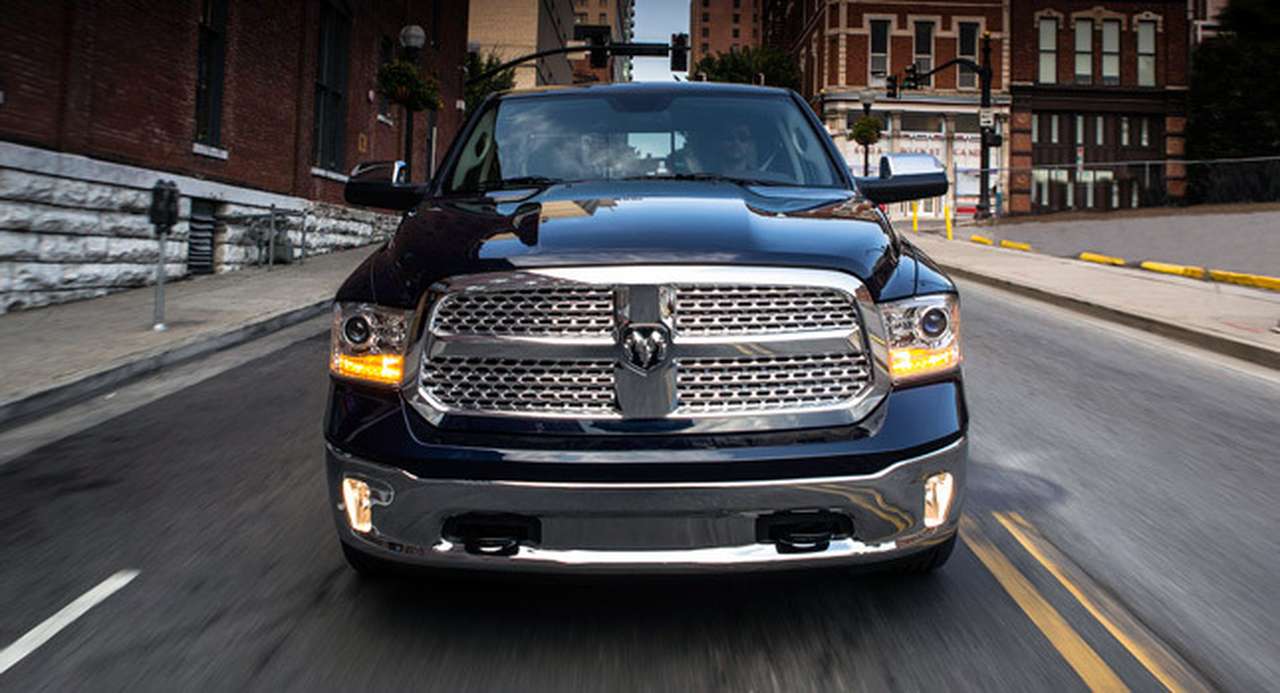 Легендарный пикап Ram 1500 получит дизельный мотор