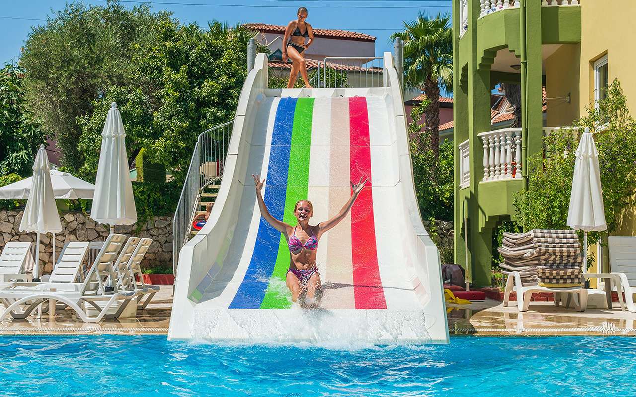 Названы самые дорогие и самые дешевые туры в Турцию