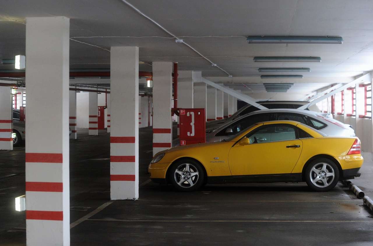 В московских парках построят капитальные гаражи