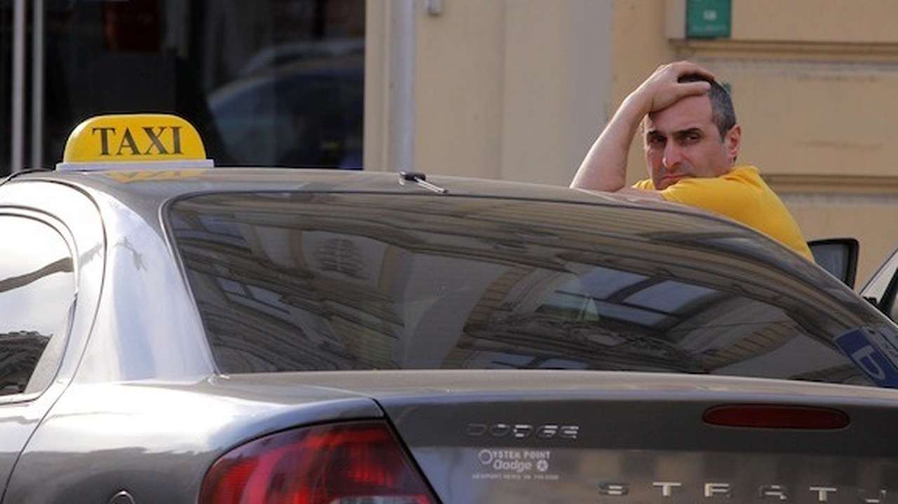 «Бомбил» будут штрафовать на 50 тысяч