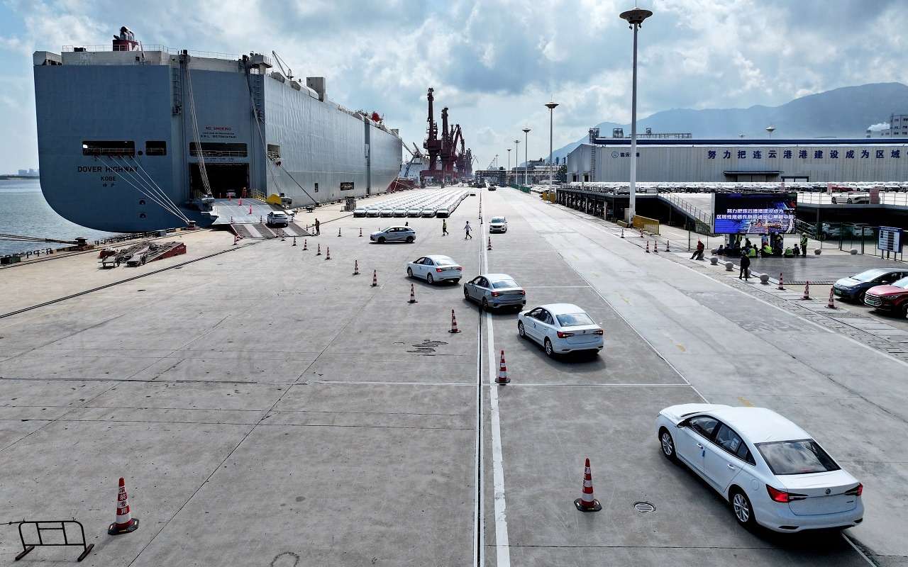 Китай намерен еще больше завалить рынок Европы поставками автомобилей в 2025 году