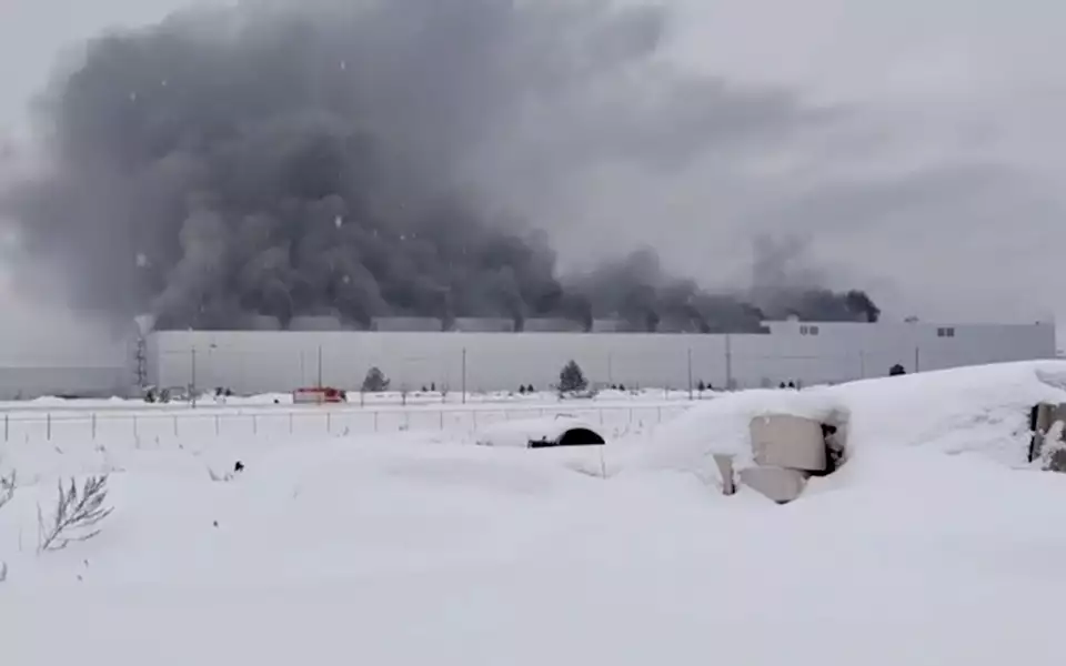 Дым над Калугой: пожар на заводе Tenet — хронология событий и прогнозы