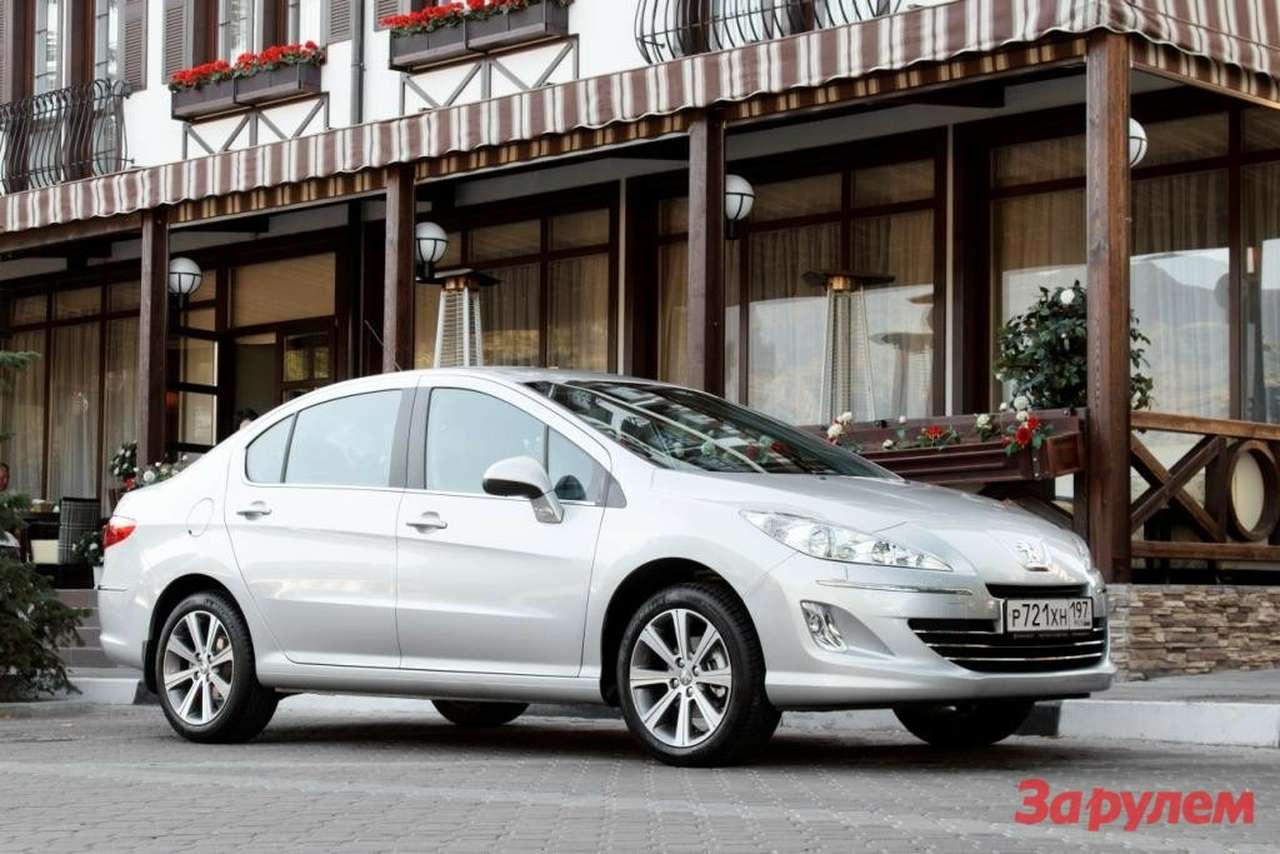 Peugeot 408 стал мощнее и дороже