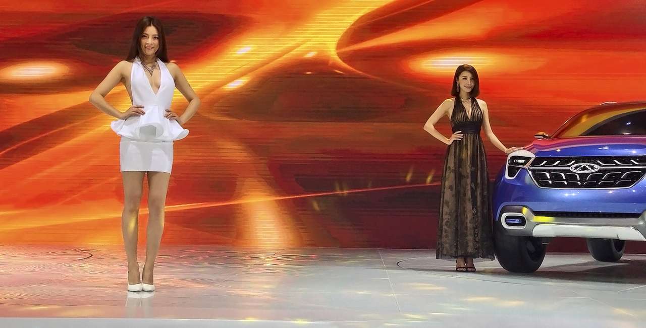 Грация Азии: лучшие стендистки мотор-шоу в Пекине (ФОТО)