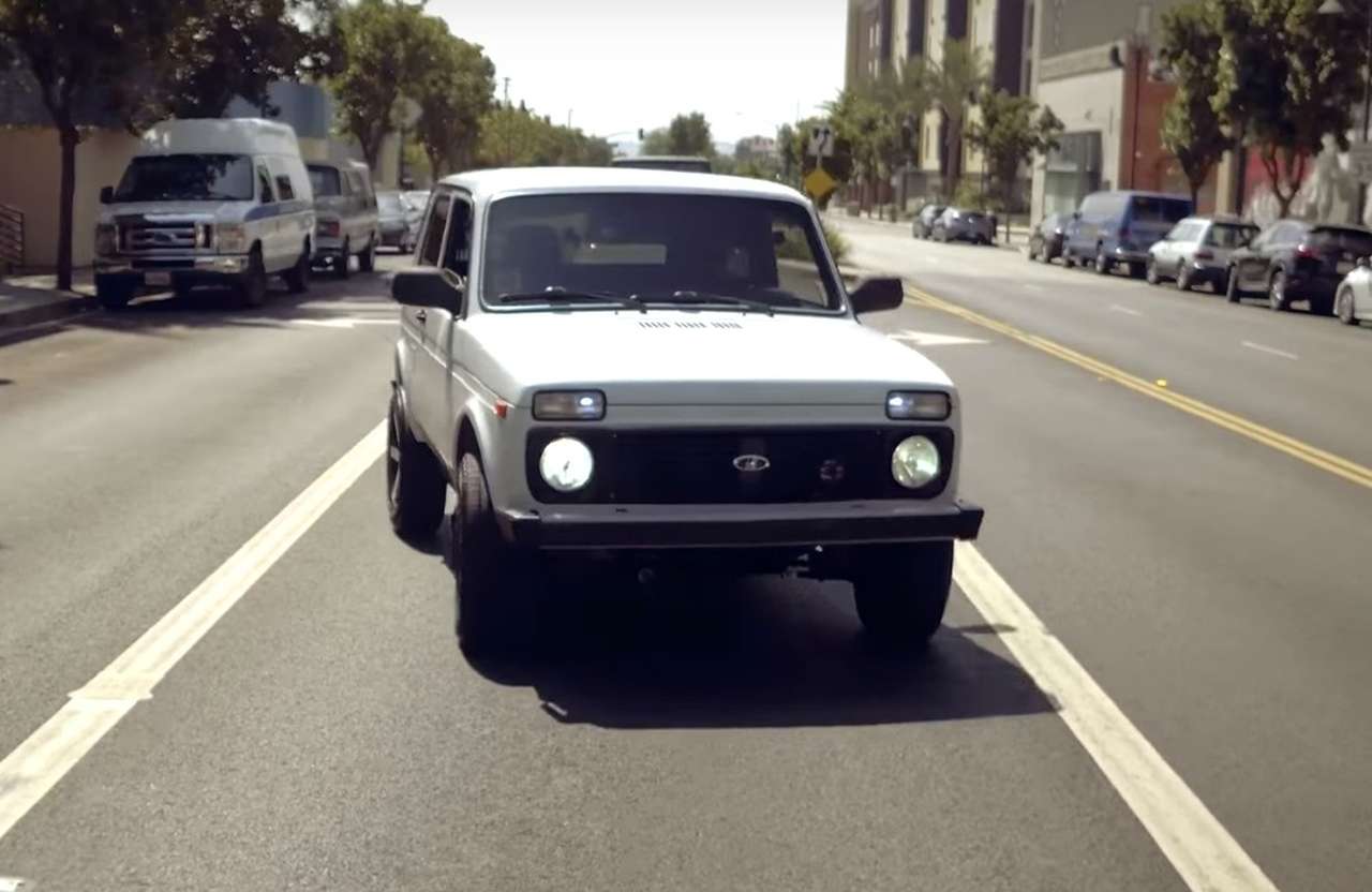 Американцы протестировали Ниву: она выглядит круто!