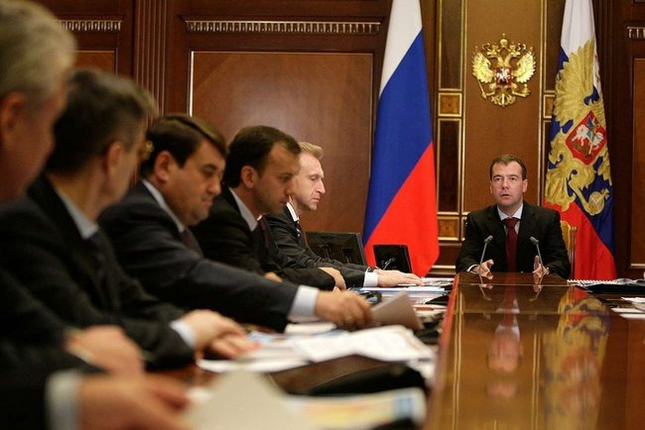  Левитин предложил сузить в Москве дорожные полосы и убрать маршрутки