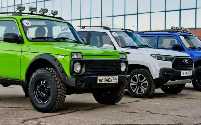 АВТОВАЗ испытал новые версии Нивы на бездорожье