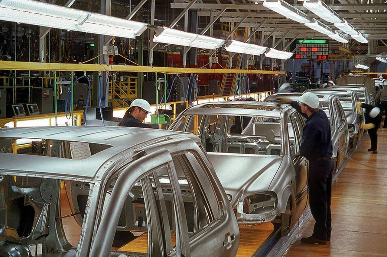 Infiniti получит моторы Mercedes
