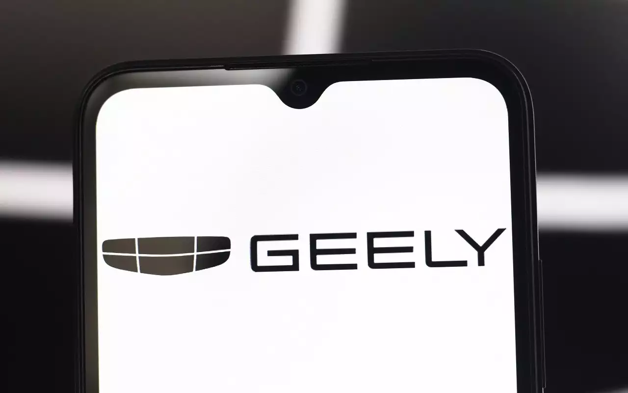 Три литра на 100 км: новые модели Geely порадуют своей экономичностью