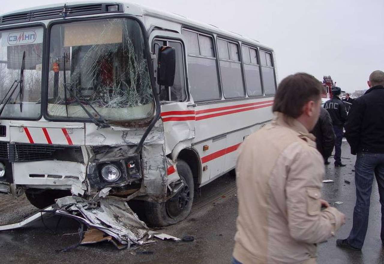 Как пассажиру получить выплату при аварии на транспорте