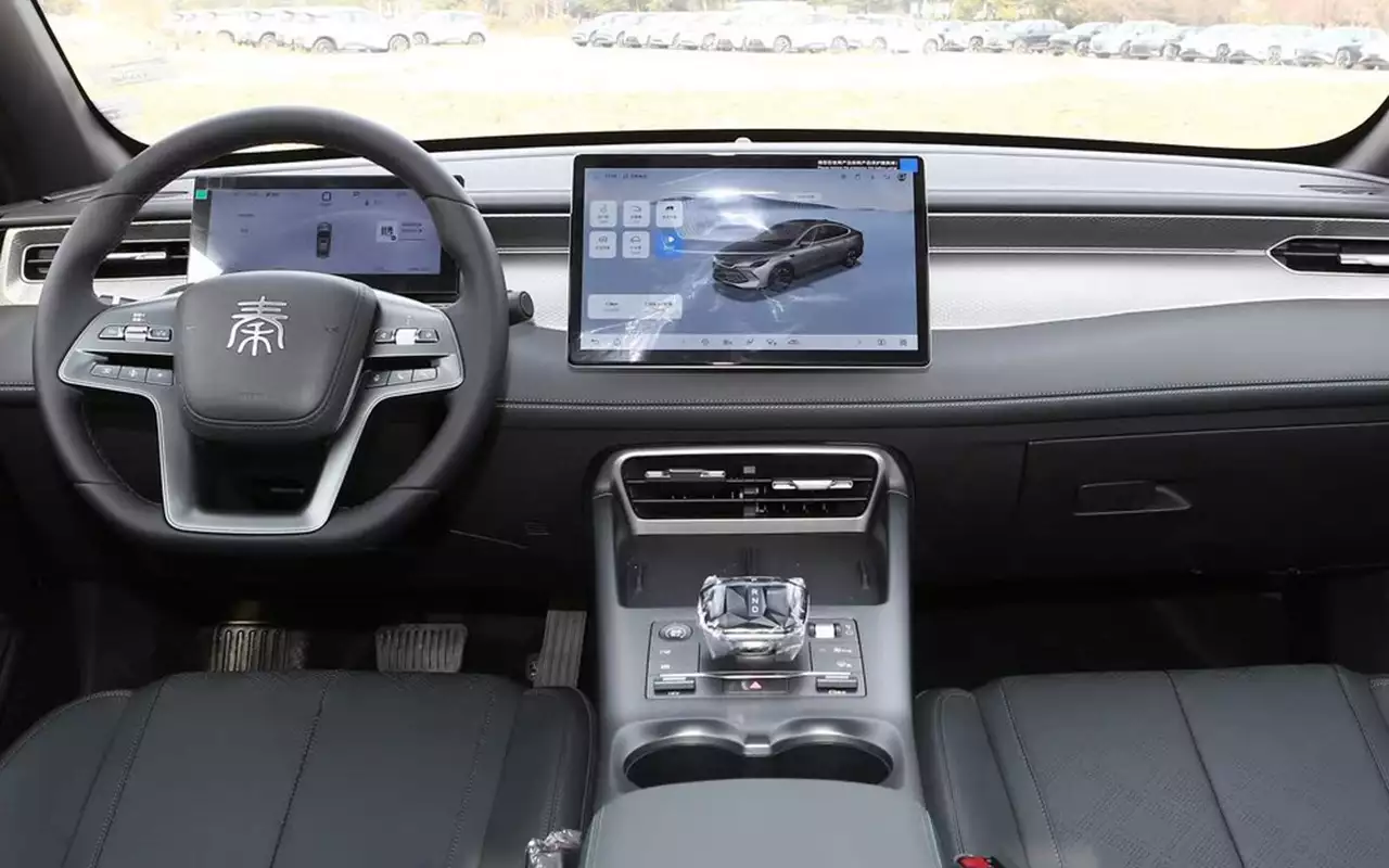 Интерьер BYD Qin Plus 2025
