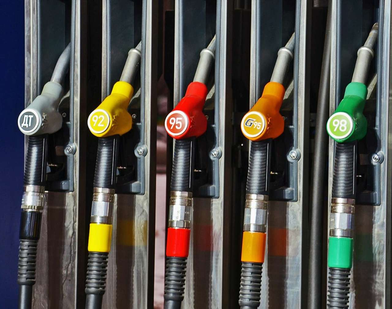 Южные регионы лидируют по продажам некачественного автотоплива