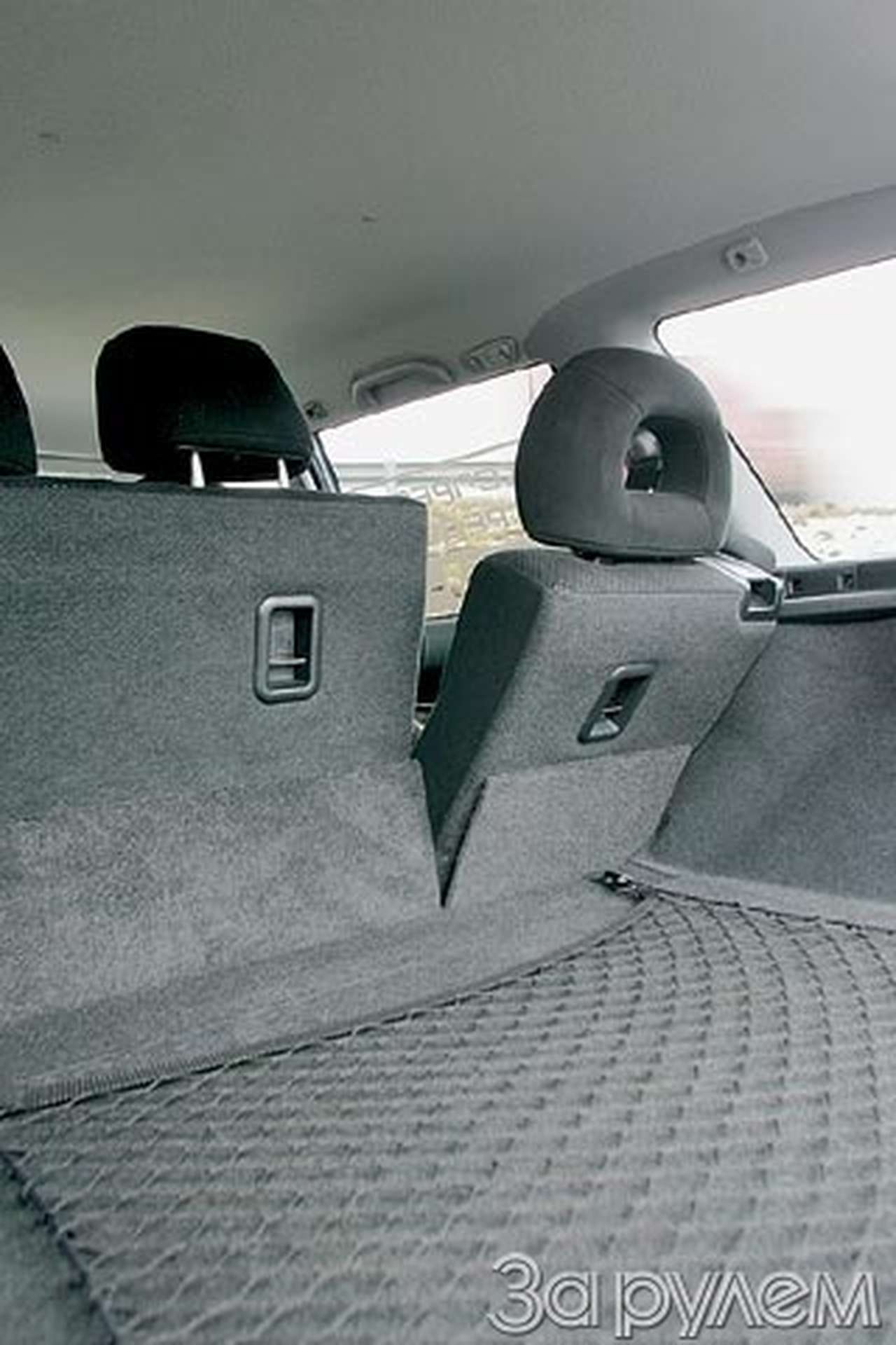 Mitsubishi Lancer STW. К лесу передом...