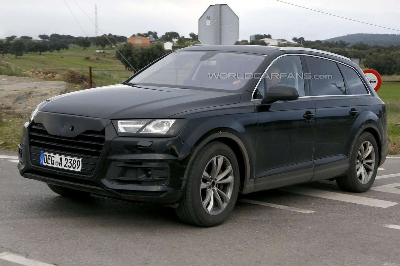 Новый Audi Q7 оголился перед фотокамерами