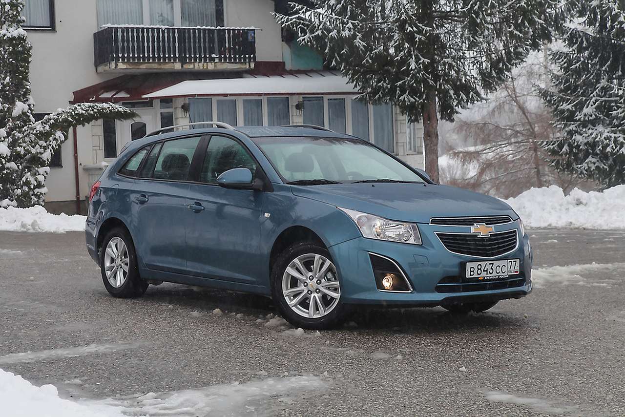 Chevrolet Cruze универсал: вся семья в сборе