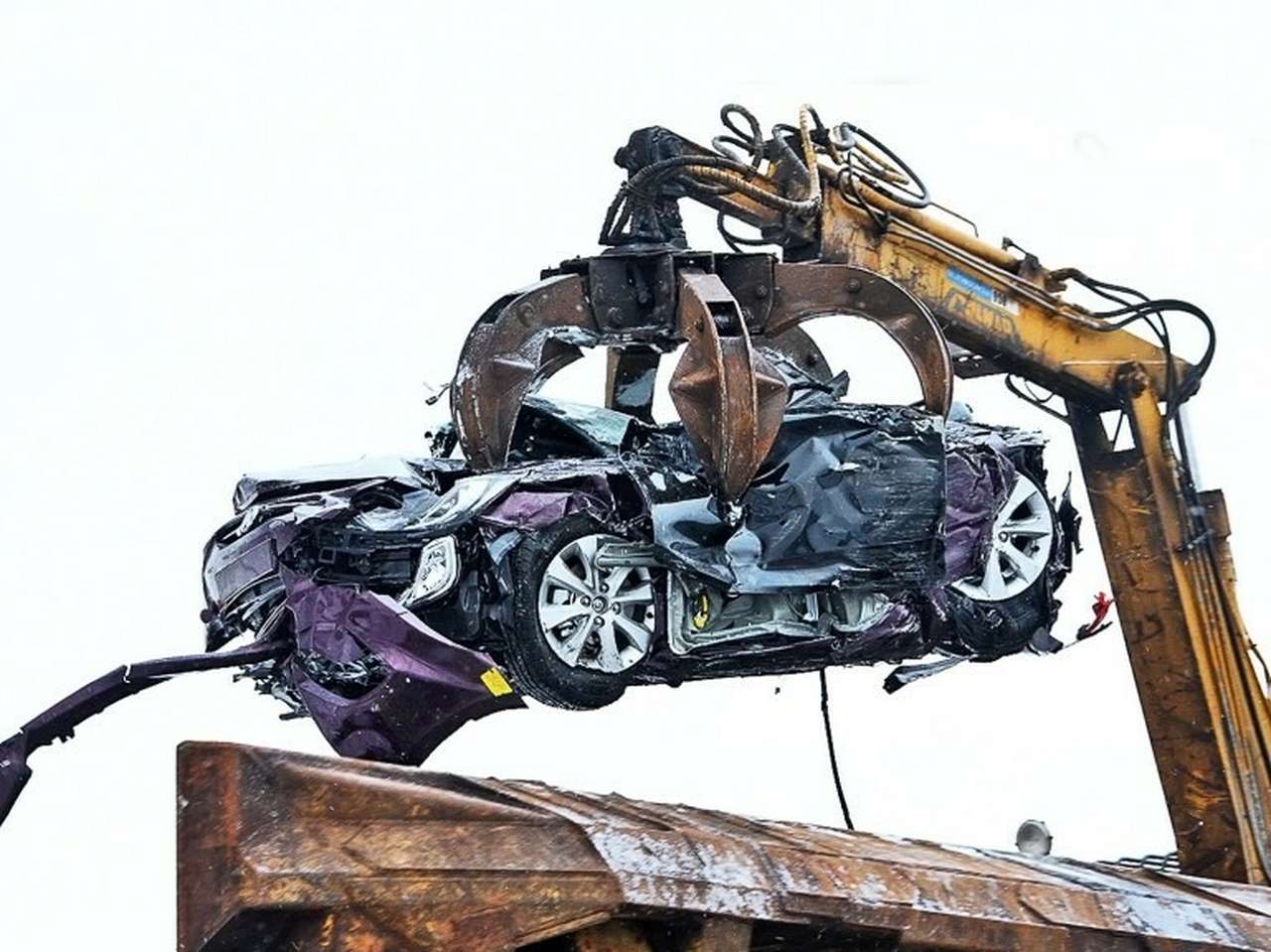 Часть сданного по госпрограмме автохлама не попала в утилизацию