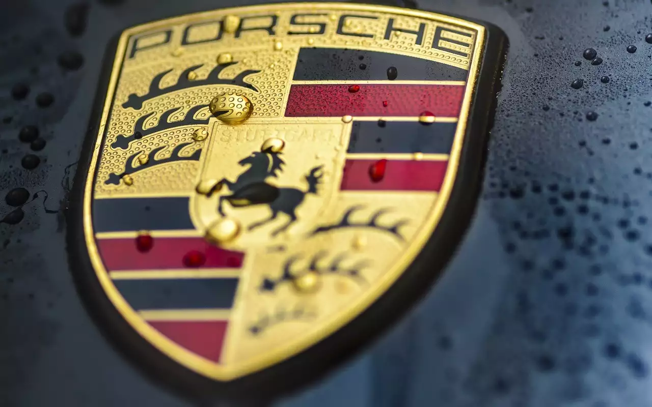 Porsche готовит новую модель с интересным мощным мотором за полмиллиона евро