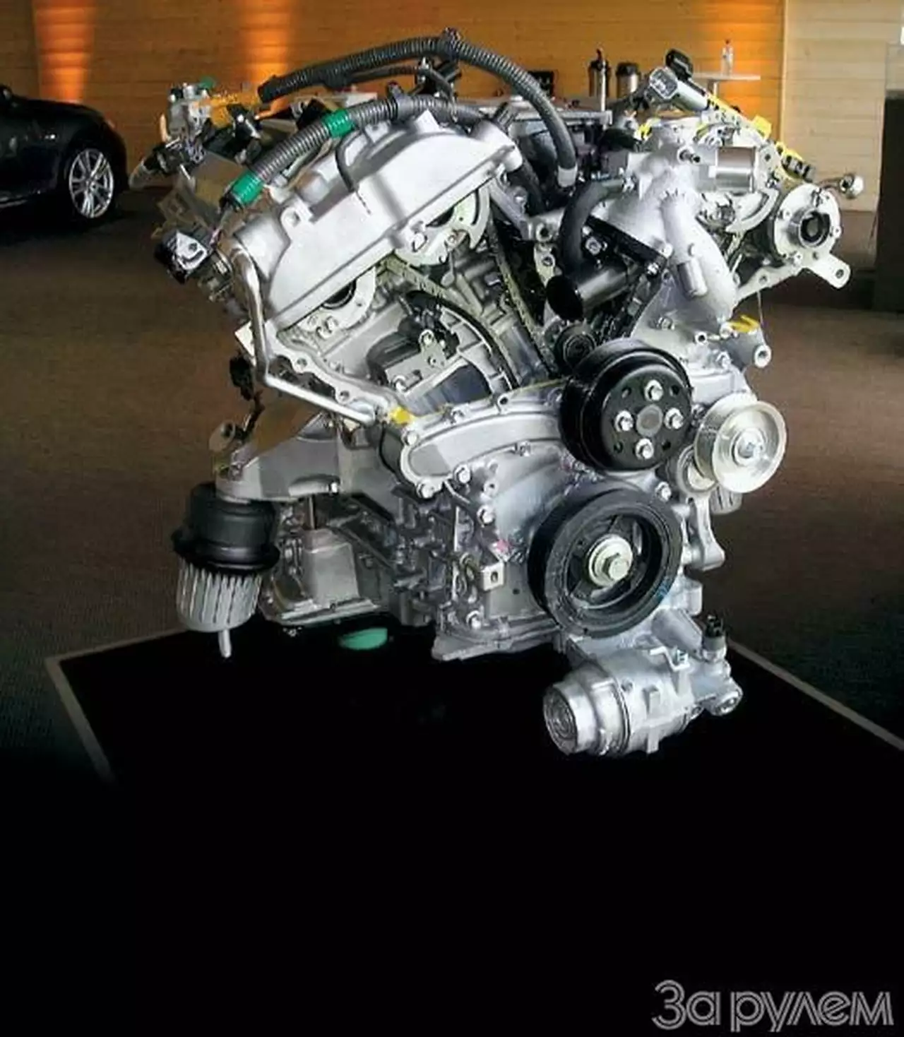 Две форсунки, четыре клапана