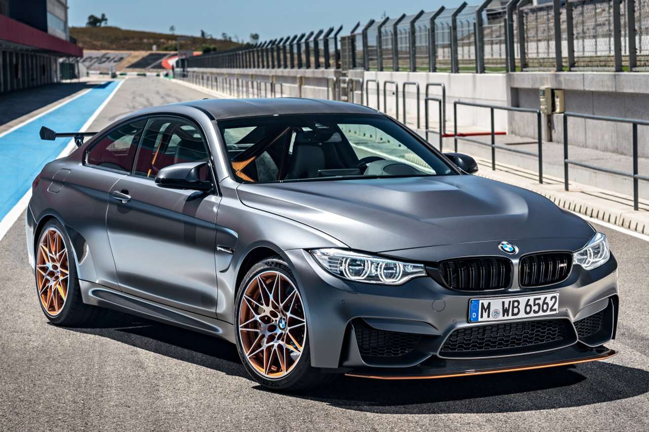 Экстремальная BMW M4 GTS переходит на карбон и воду (ФОТО)