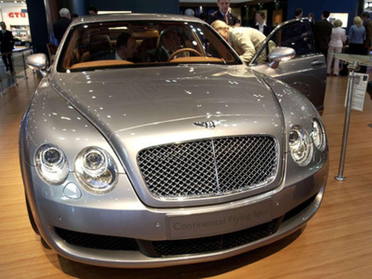 VW начал сборку Bentley в Дрездене