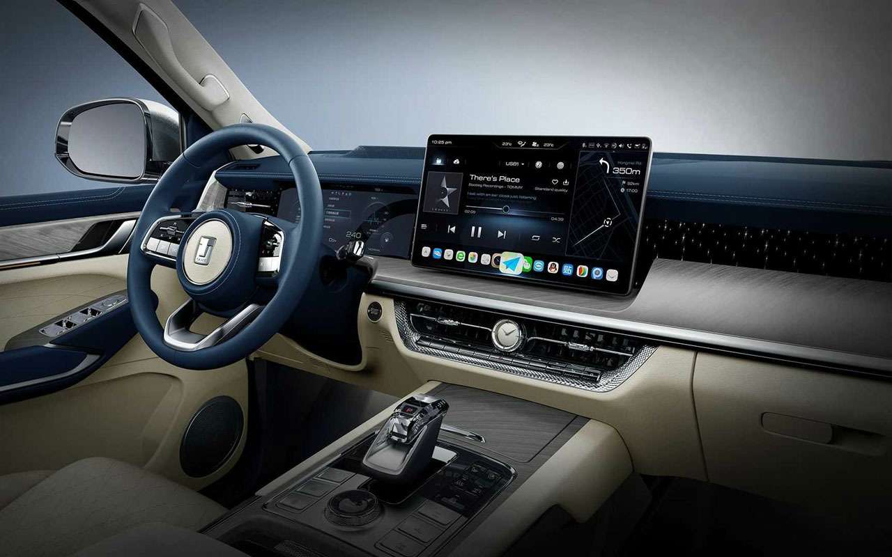 Новые внедорожники уже везут в Россию