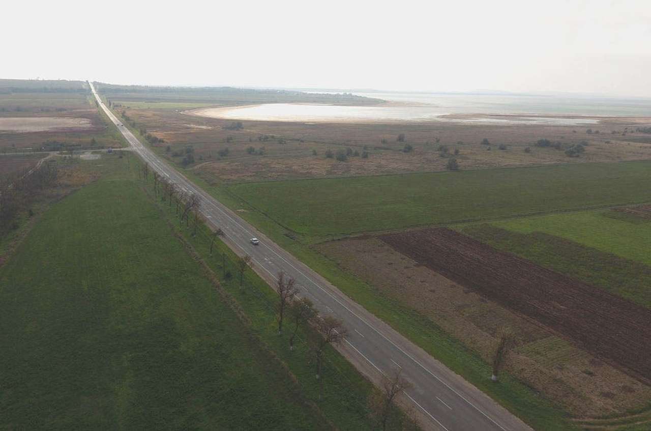 На подъезде к Керченскому мосту восстановили 30 км дорог