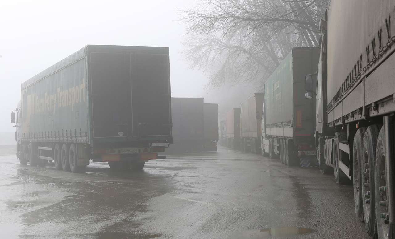 Дороги стали лучше: Минтранс отменил сезонные ограничения