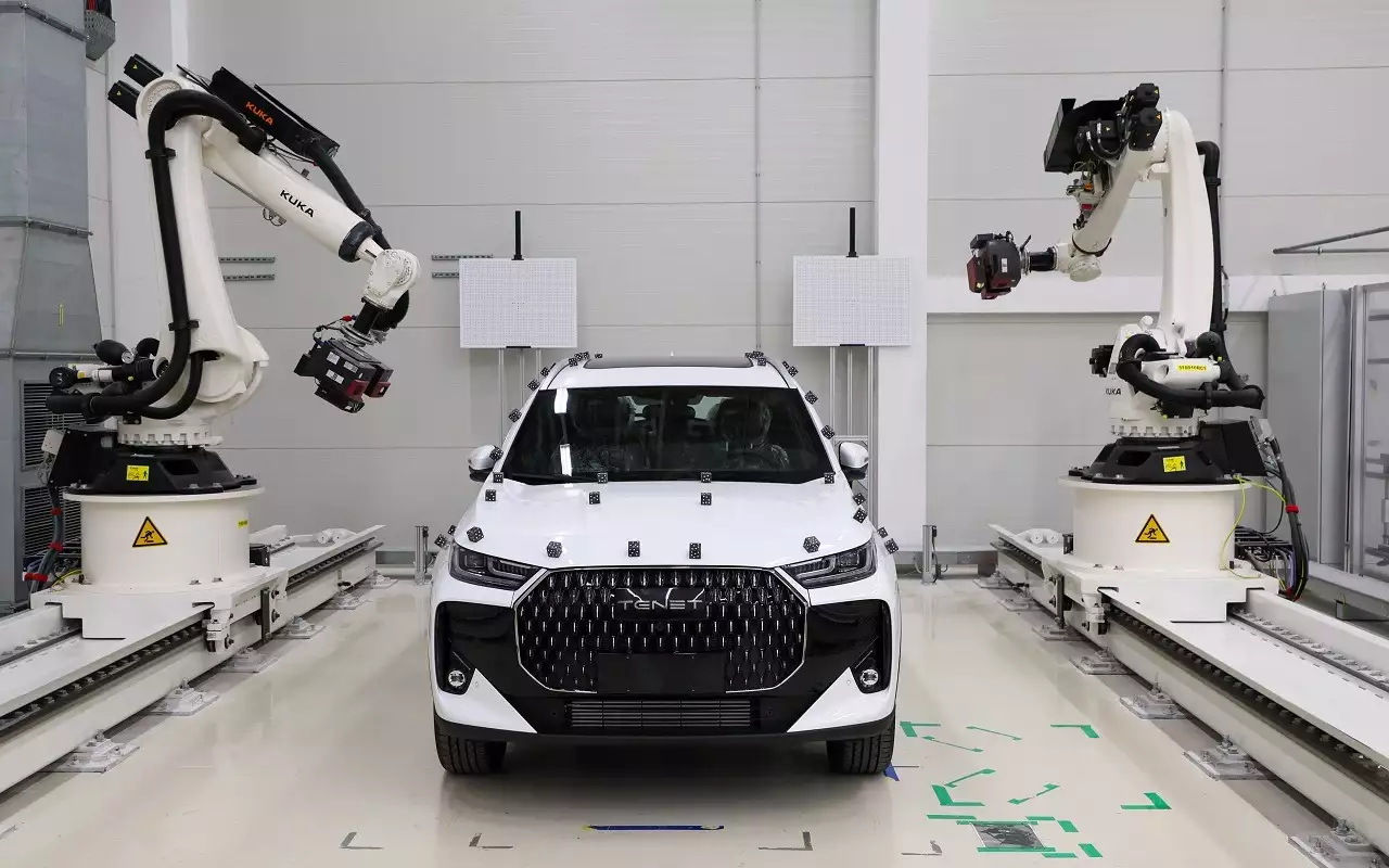 Мастика, шумка, антикор: проверяем «голый» кузов с российского завода!