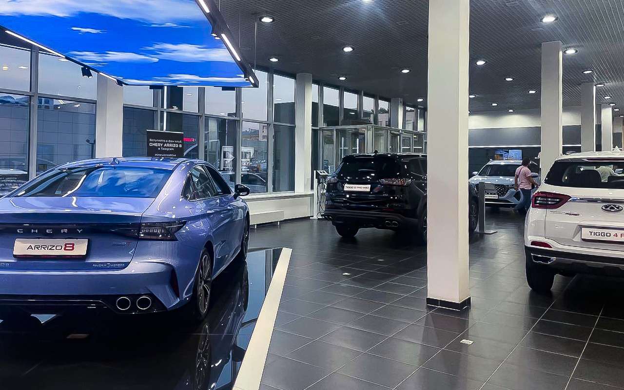 Их все больше: китайские автокомпании за год удвоили число дилеров в России