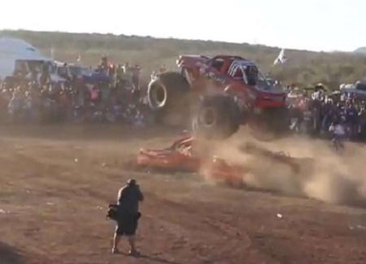 В гибели зрителей на автошоу в Мексике виноваты устроители мероприятия