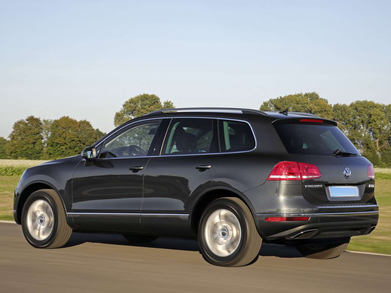 У Volkswagen Touareg потекли коробки — массовый отзыв в России!