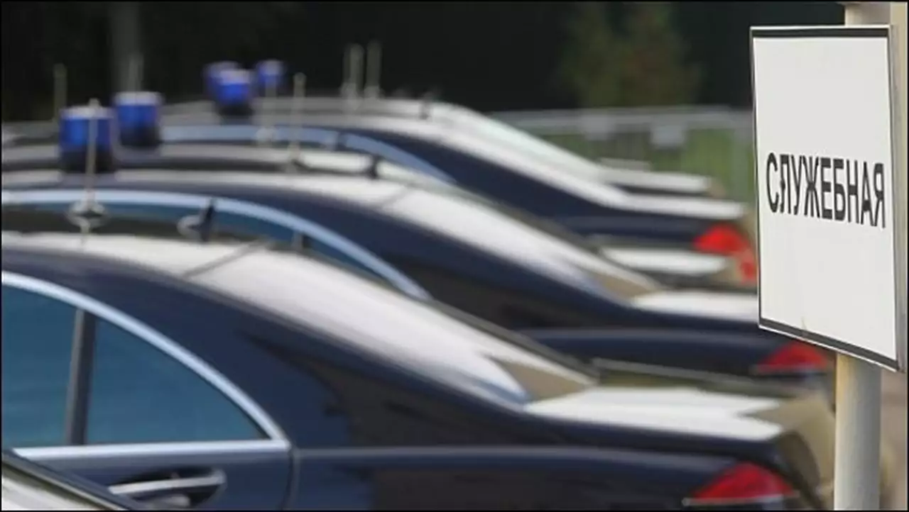 Депутаты установят верхнюю планку стоимости автомобилей чиновников