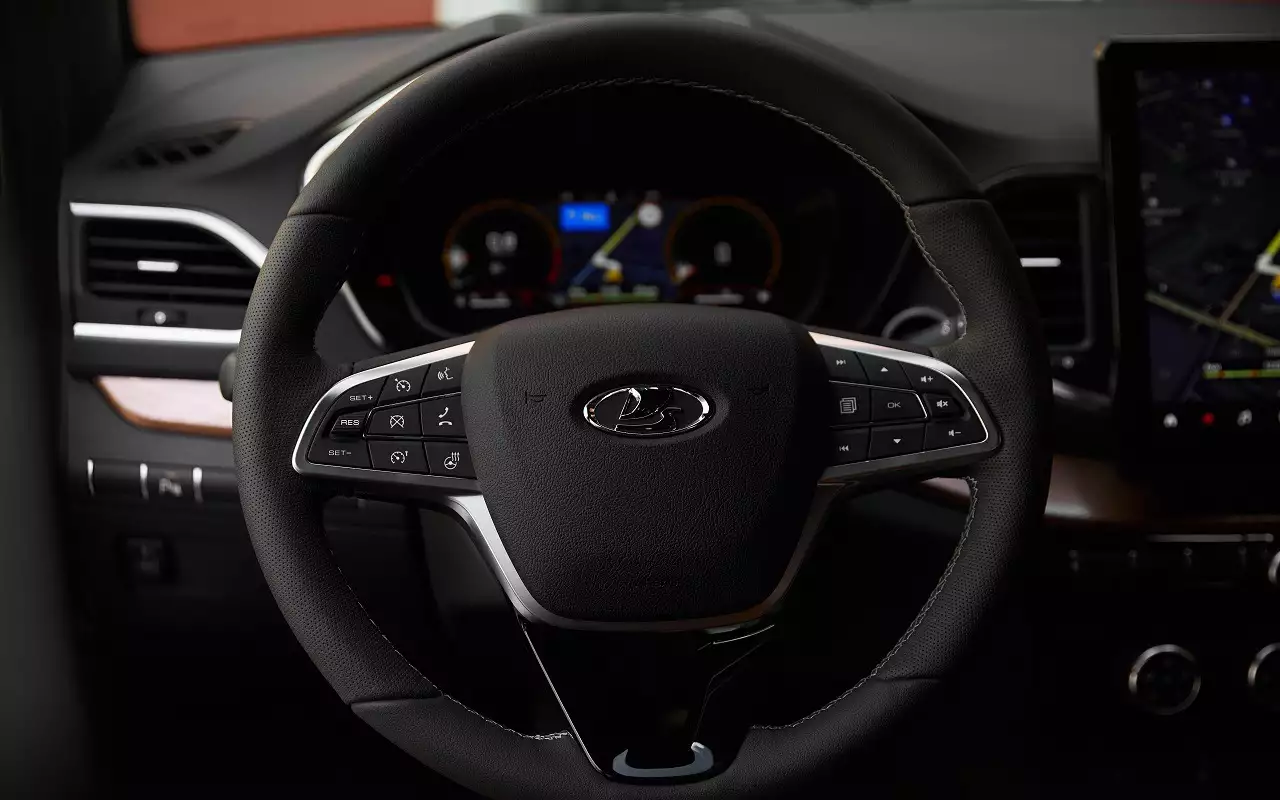 Резонансное ДТП с Вестой — официальный ответ АВТОВАЗа