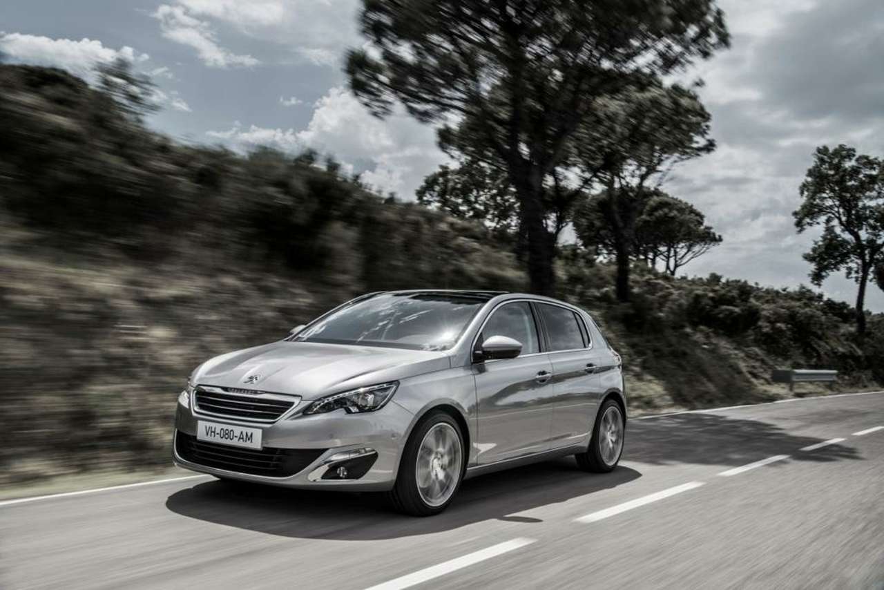 Peugeot 308 выбран автомобилем года — 2014