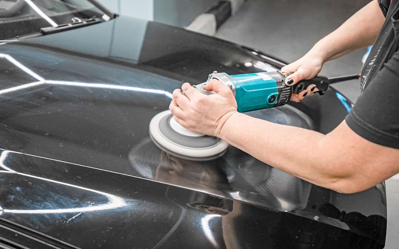 Осенняя полировка защитит кузов машины. Но есть нюанс