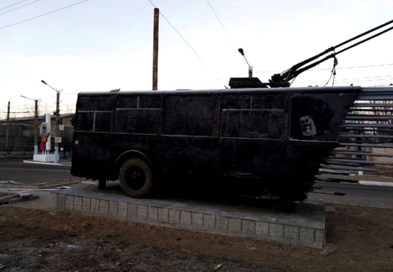 «Адский» троллейбус пугает жителей. Это памятник!