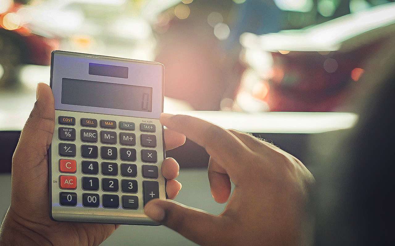 Продажи автомобилей продолжат расти осенью: что будет с ценами