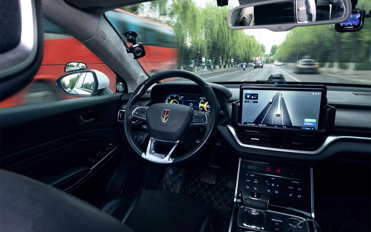 Эксперт назвал риски, которые возникнут при переходе на беспилотные автомобили