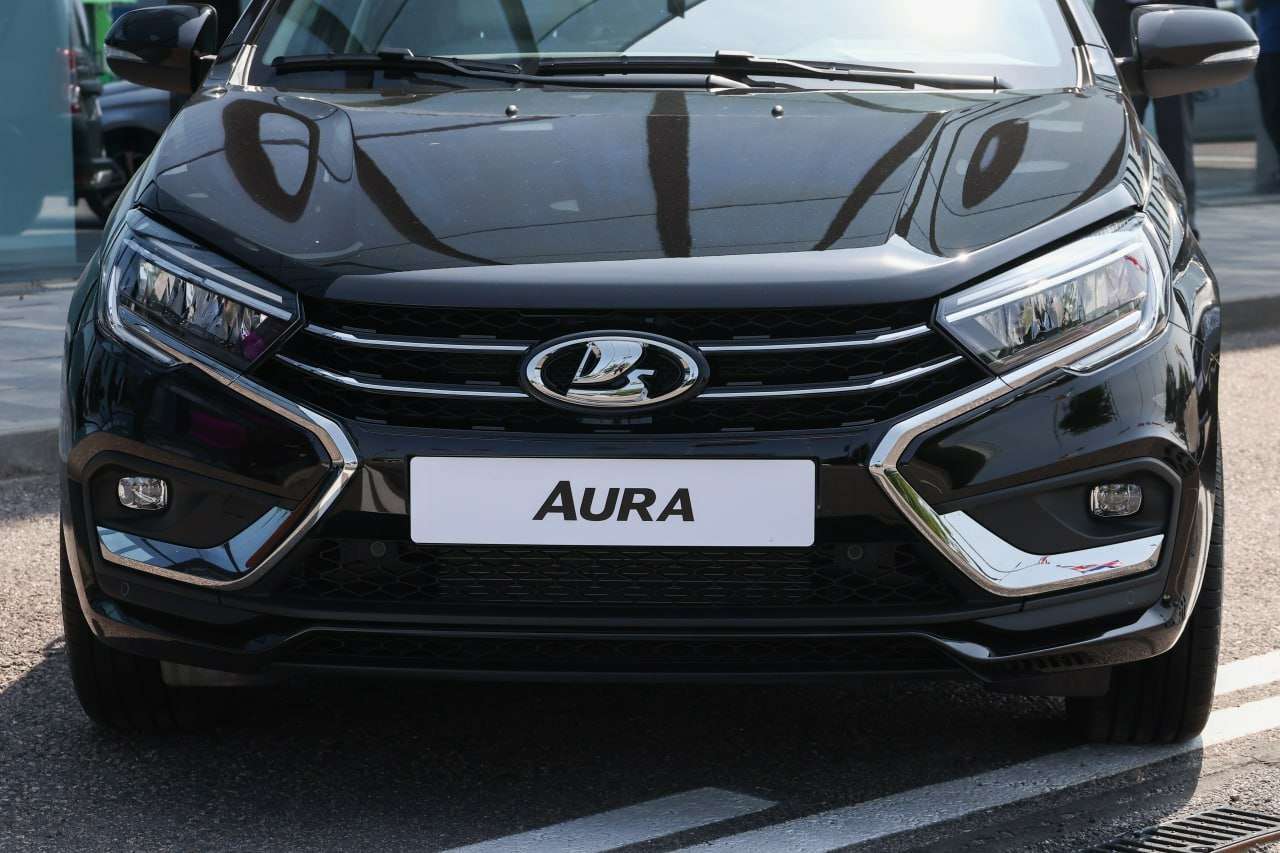 АВТОВАЗ приоткрыл планы по выпуску Lada Aura, Iskra и кроссовера