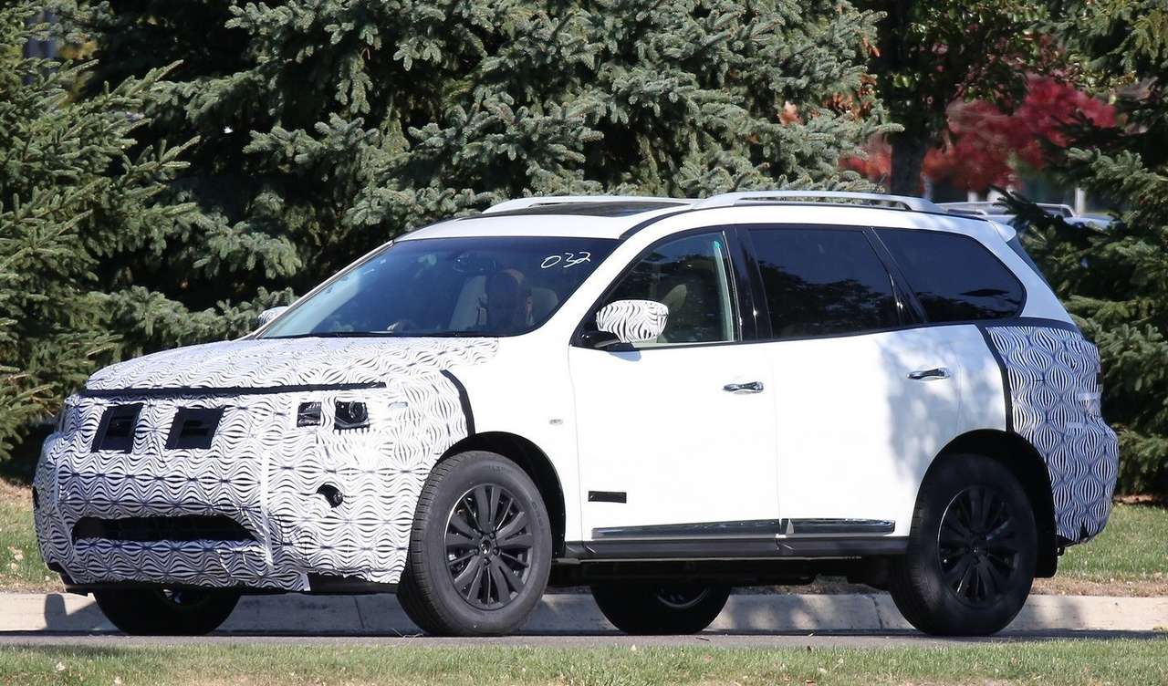 Nissan Pathfinder: обновление под знаком V